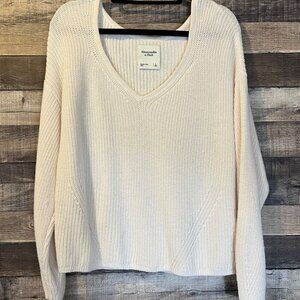 Abercrombie & Fitch Ivory V-Neck Knit Sweater L Cozy Comfy Lounge Coastal